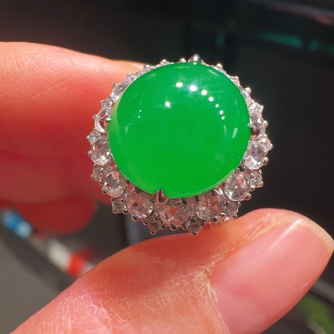 翡翠18K金镶嵌戒指戒指