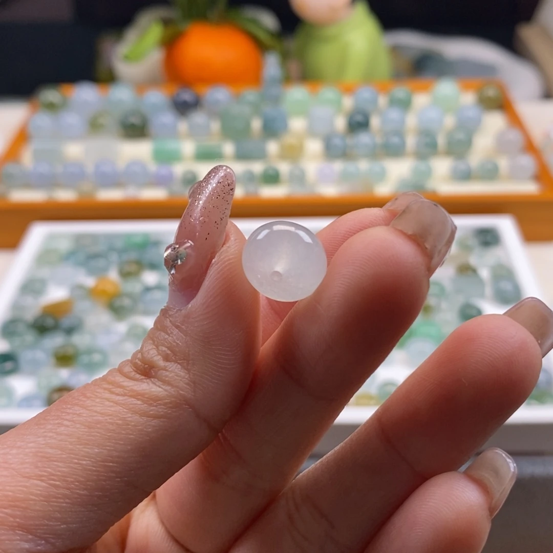 翡翠散珠C*J天然翡翠白冰鼓珠11.4×7