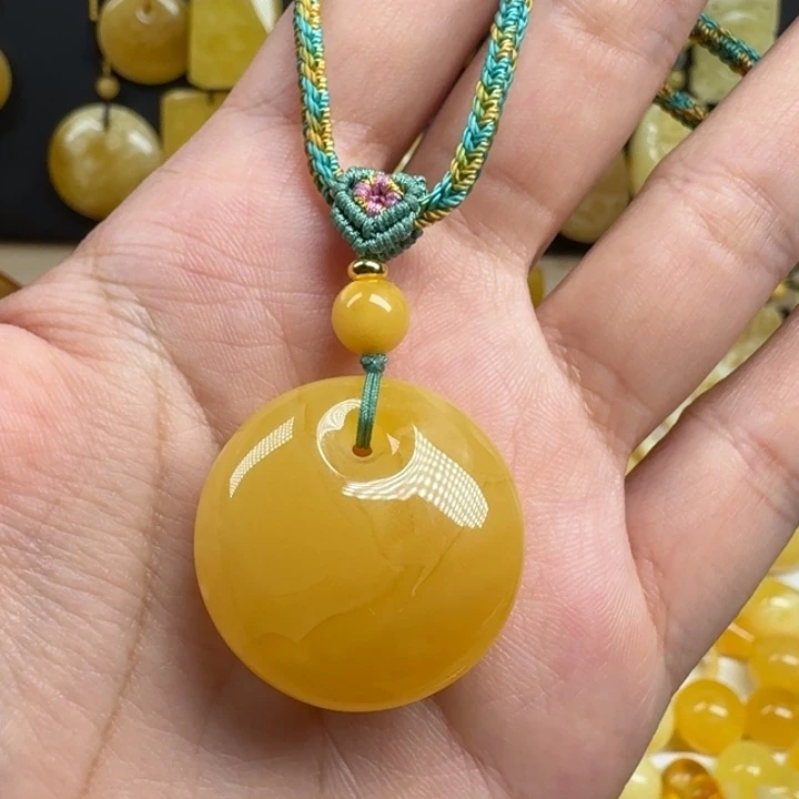 蜜蜡未镶嵌珠宝奇石