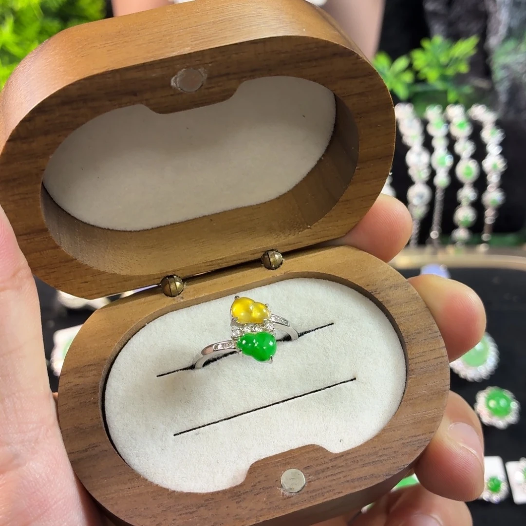 银S925镶嵌戒指翡翠