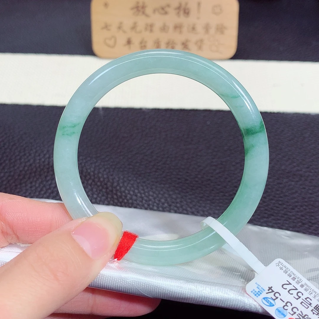 翡翠未镶嵌手镯522