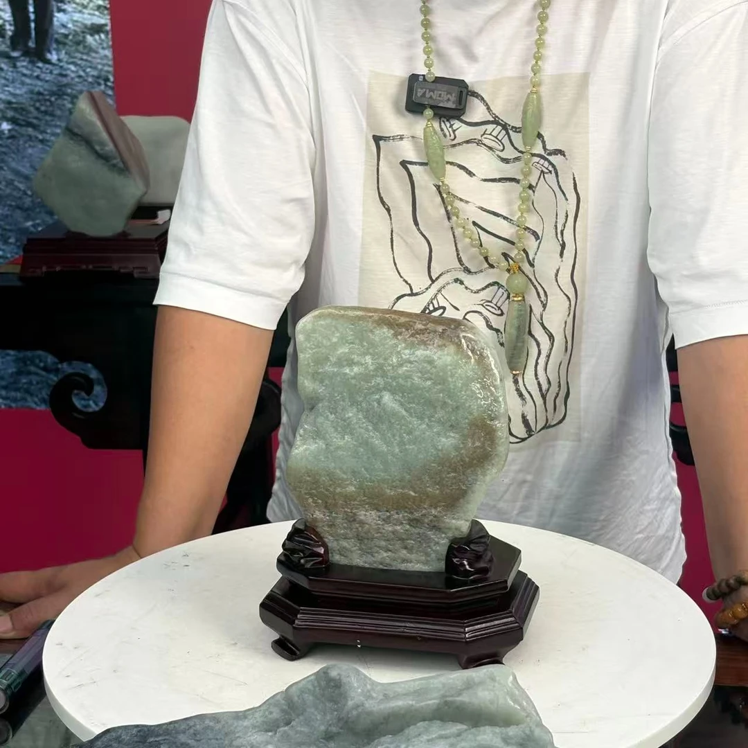 新疆玉料原石带底座发一件编号517