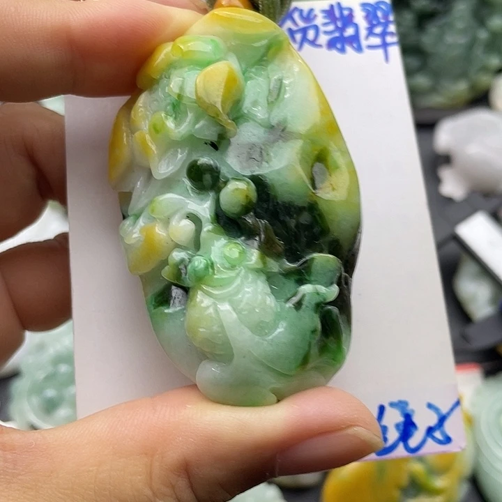 翡翠未镶嵌颈饰天然翡翠
