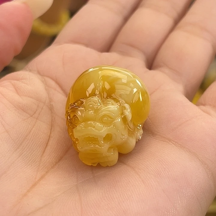 琥珀未镶嵌珠宝奇石琥珀h49