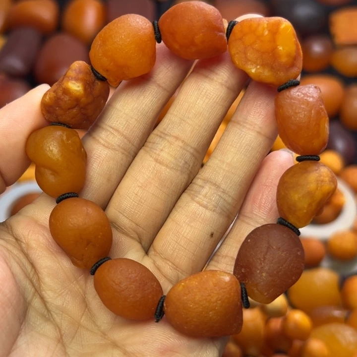 琥珀颈饰未镶嵌天然蜜蜡