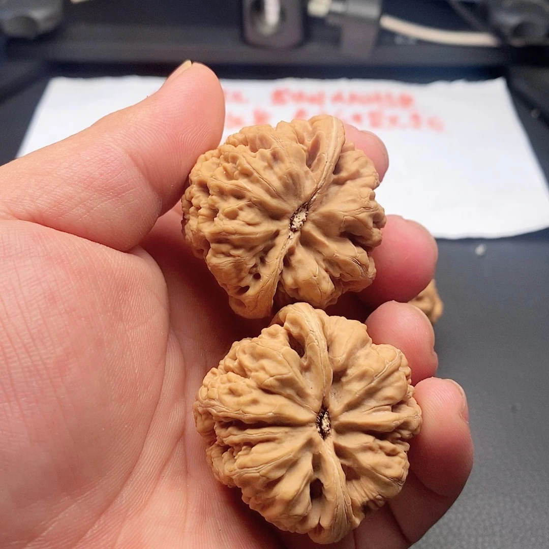 文玩核桃吊坠可****事