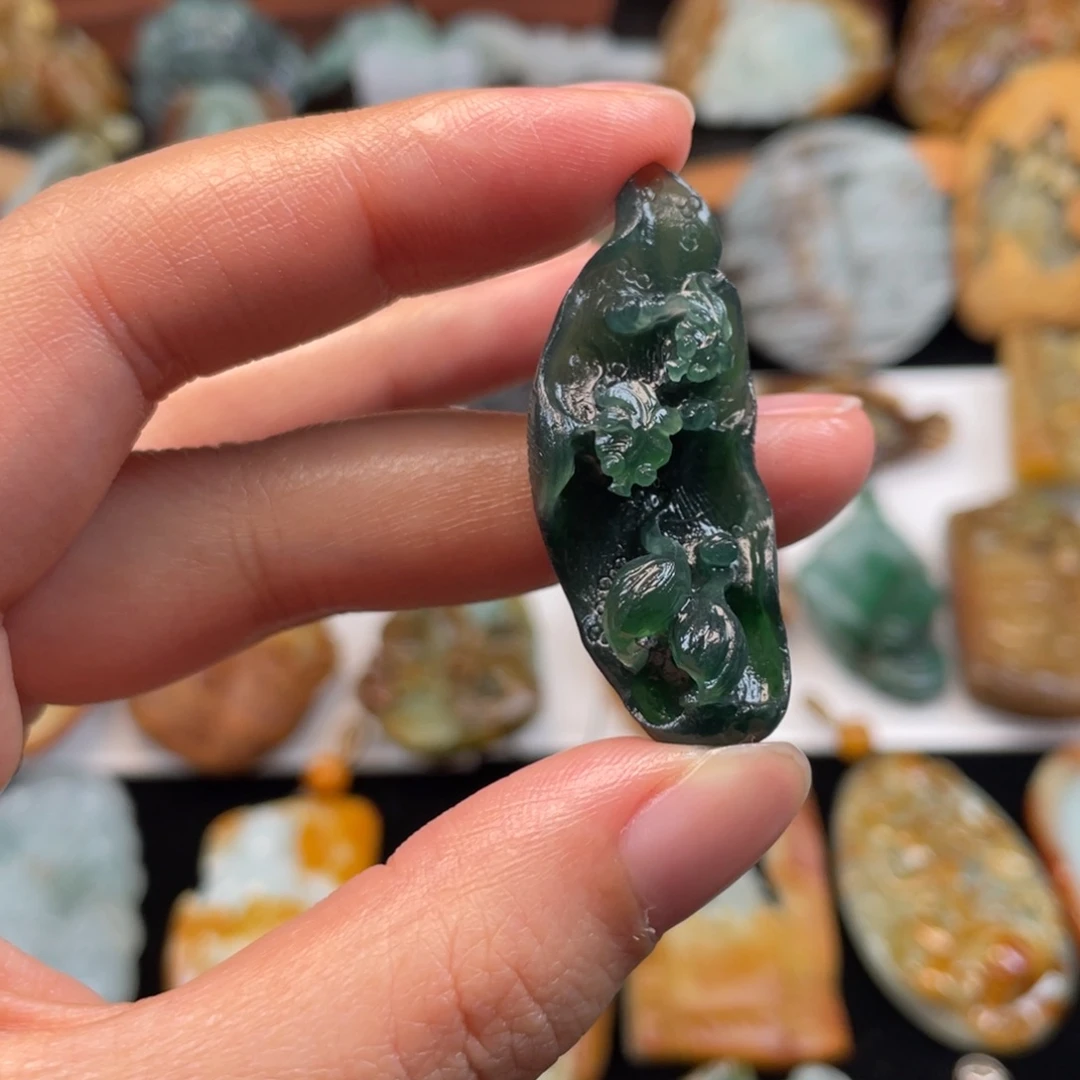 定制翡翠未镶嵌翡翠