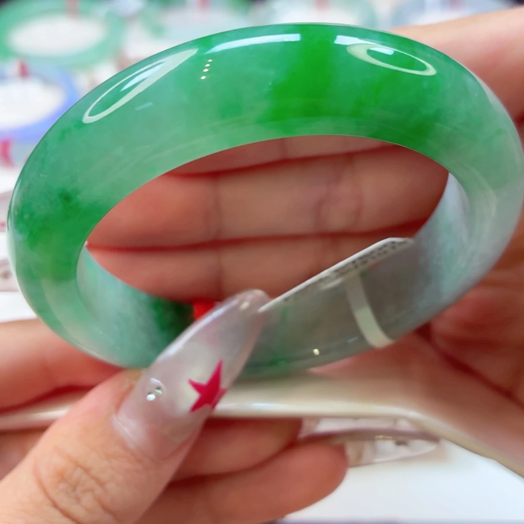 翡翠手镯未镶嵌泥鳅背23号66