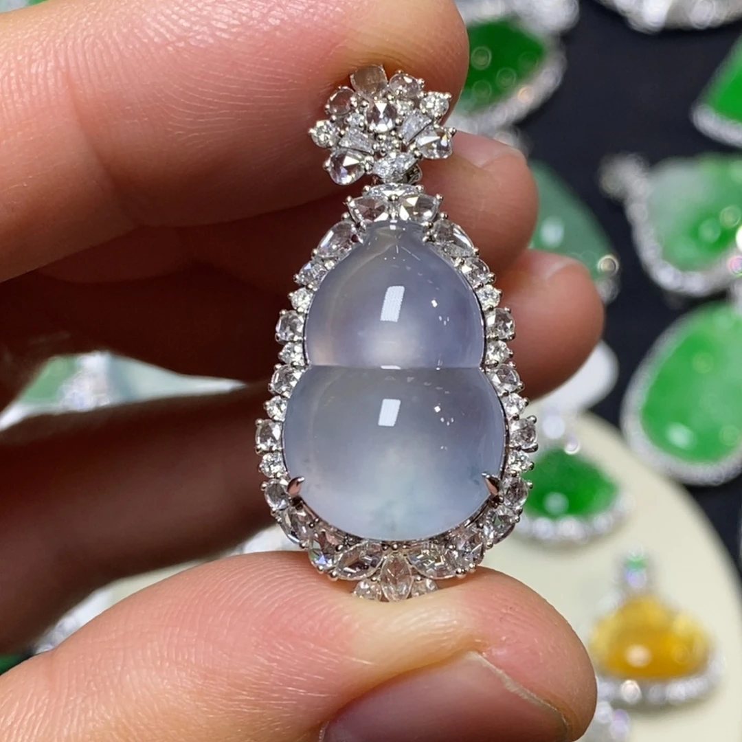 翡翠18K金镶嵌吊坠(不含链)葫芦