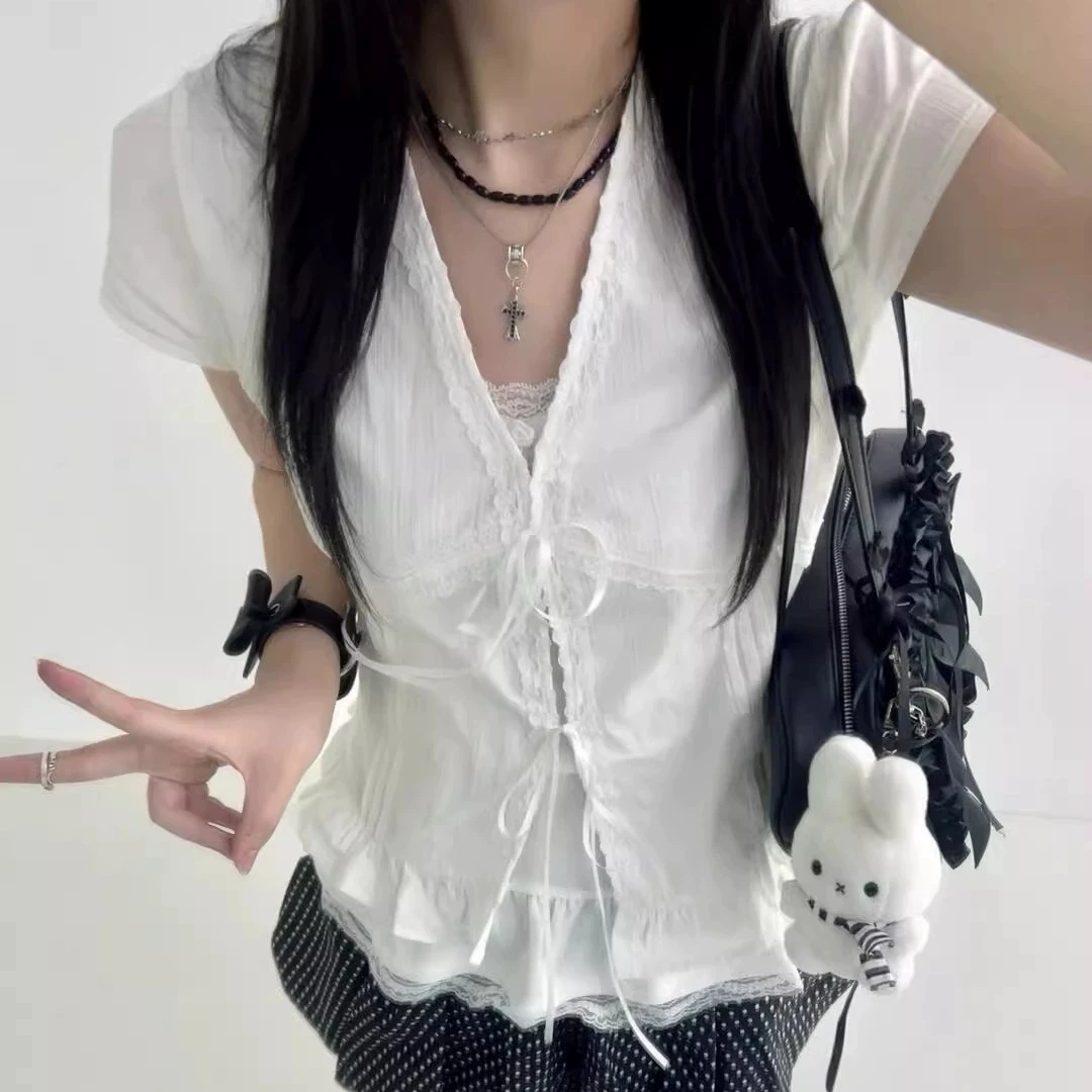 韩系蕾丝花边白色短袖衬衫女夏季纯欲肌理感修身显瘦系带短袖上衣