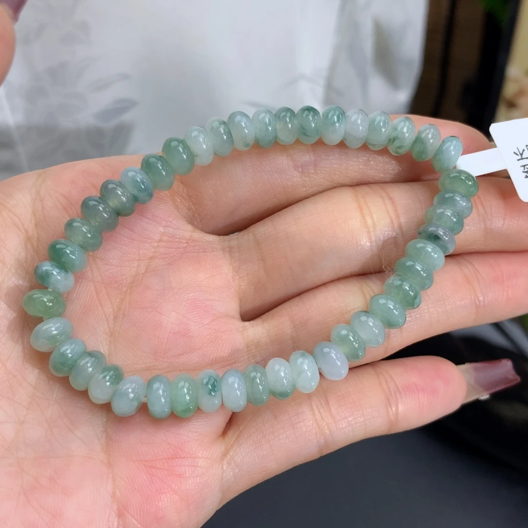 翡翠手链未镶嵌卡6.6胶润飘花鼓珠手串