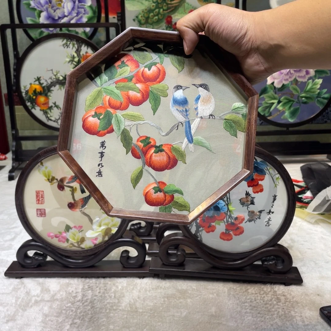 刺绣非遗传承摆件