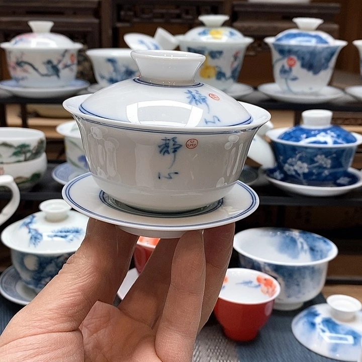 手绘微瑕静心盖碗