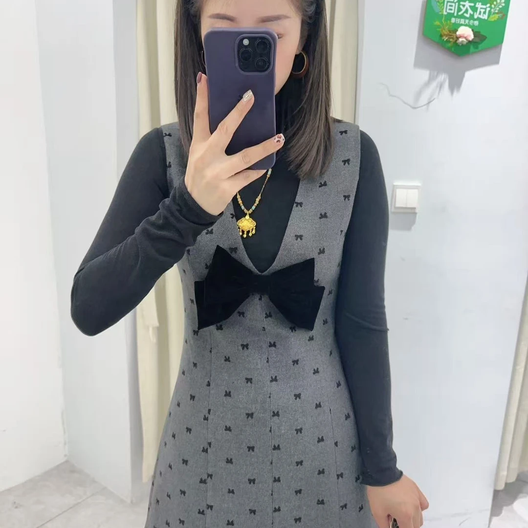 高品质洋气蝴蝶结两件套连衣裙