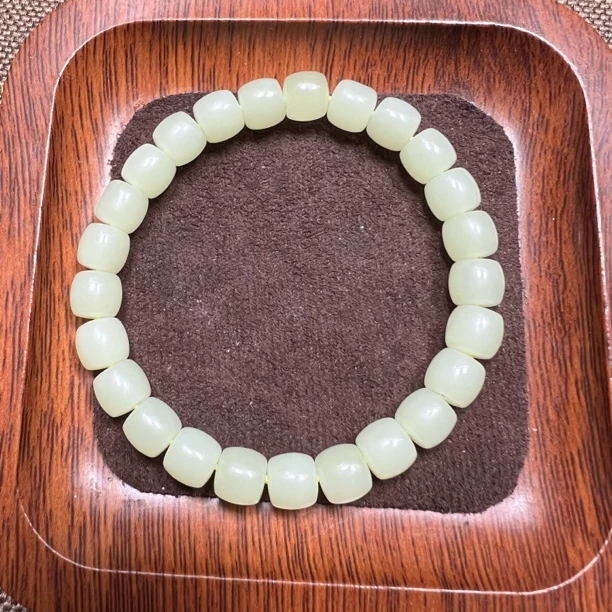 天然和田玉若羌黄口料卡8 mm单圈手串时尚百搭