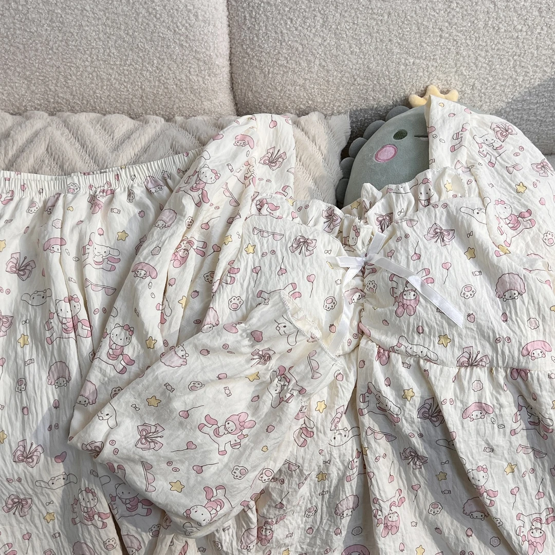 云朵棉2025新款长袖长裤睡衣女带胸垫可外穿方领卡通家居服两件套