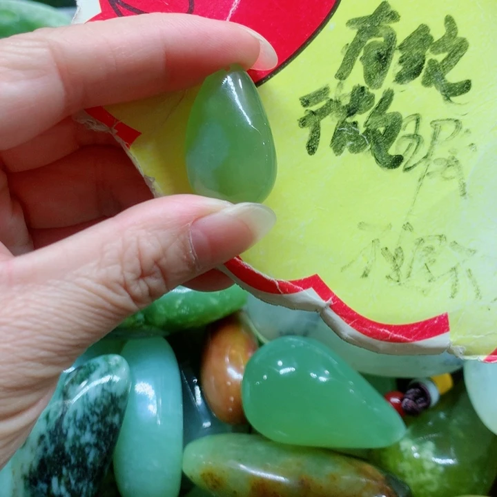 蛇纹石玉未镶嵌手把件
