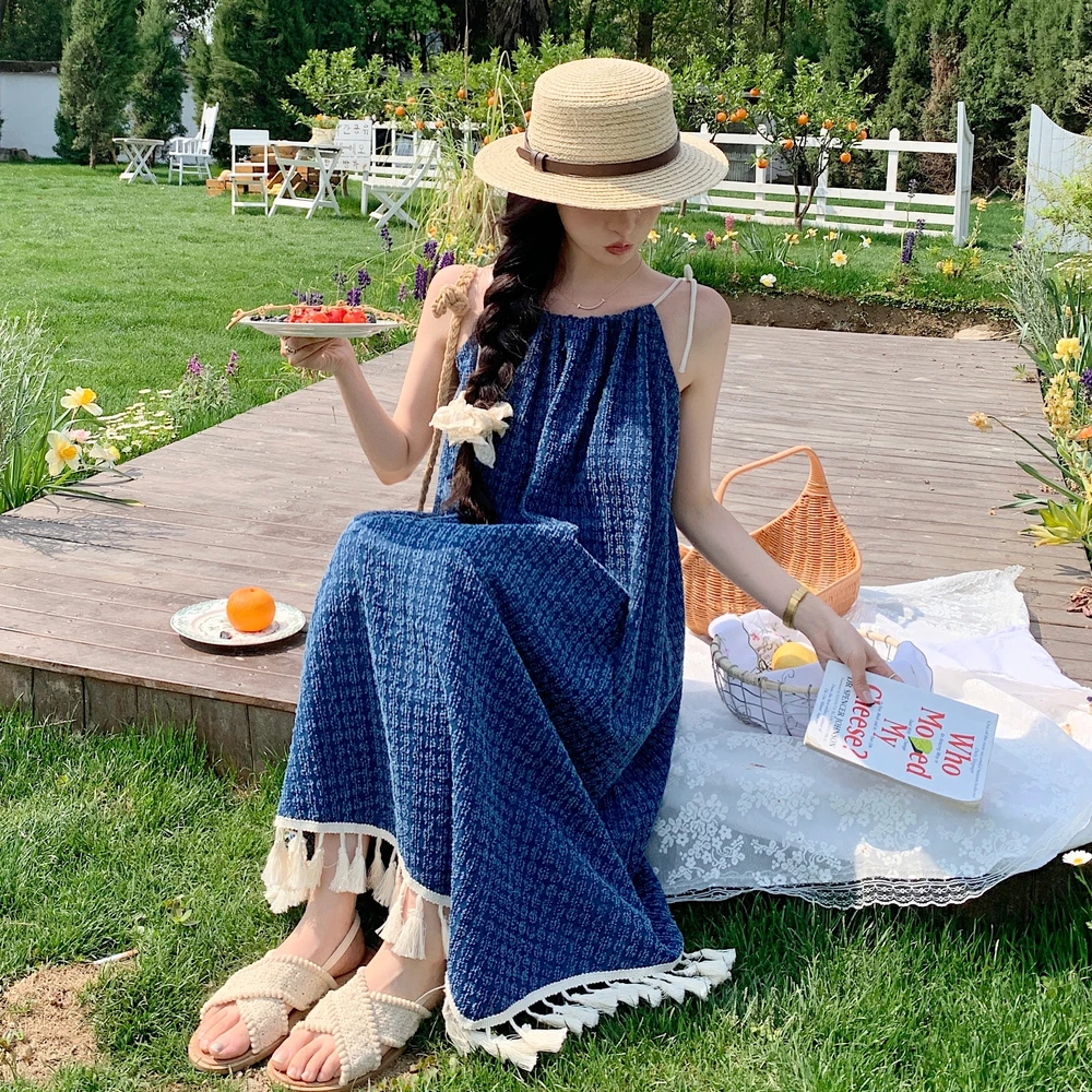 俏皮活泼下摆流苏高级感吊带连衣裙女夏季设计感海岛风吊带裙