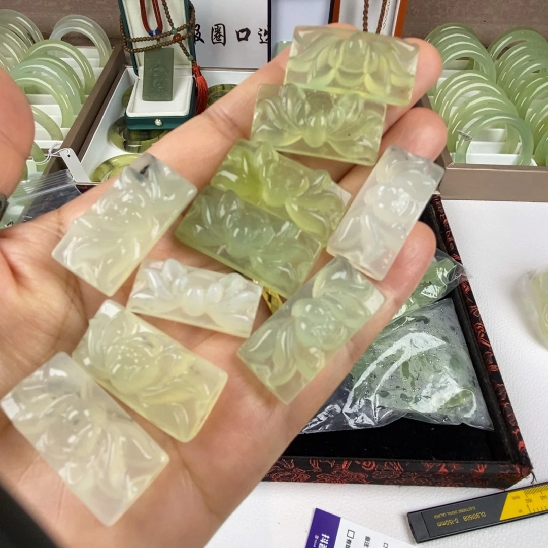 蛇纹石玉未镶嵌手链