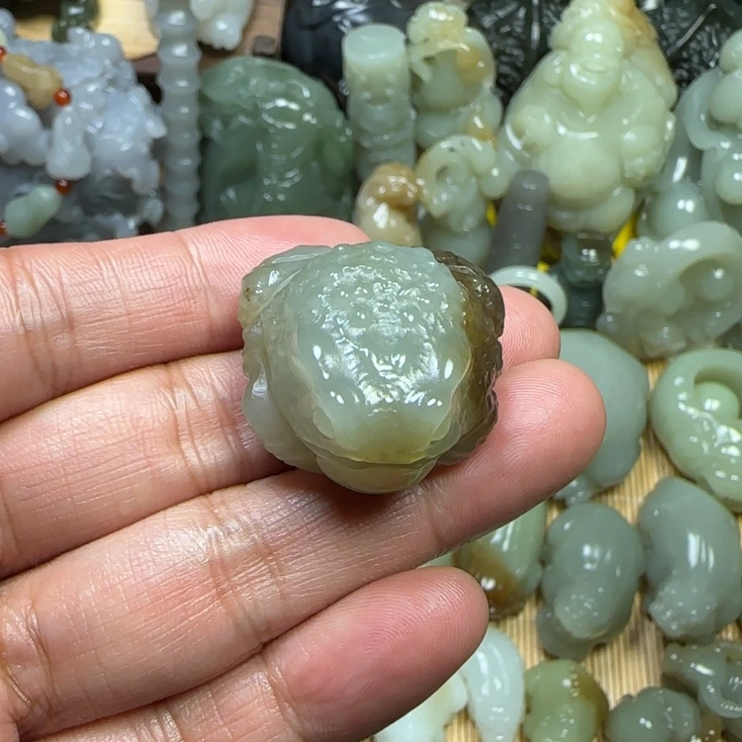 未镶嵌和田玉挂件