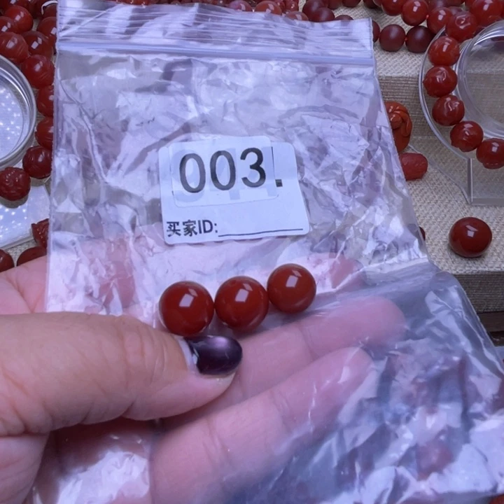 像***人南红玛瑙未镶嵌颈饰