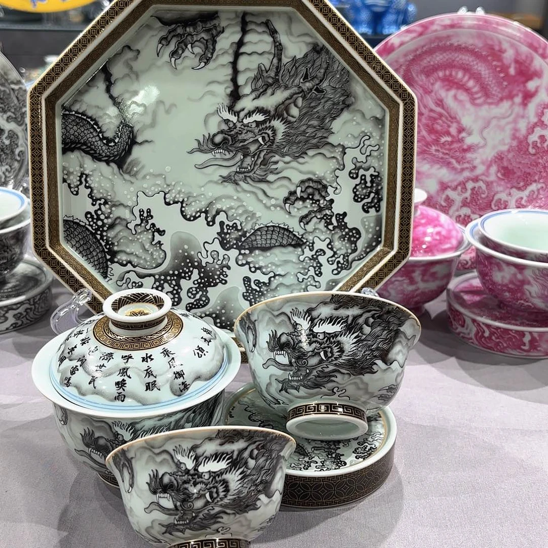 瓷片景德镇瓷器精品陈列