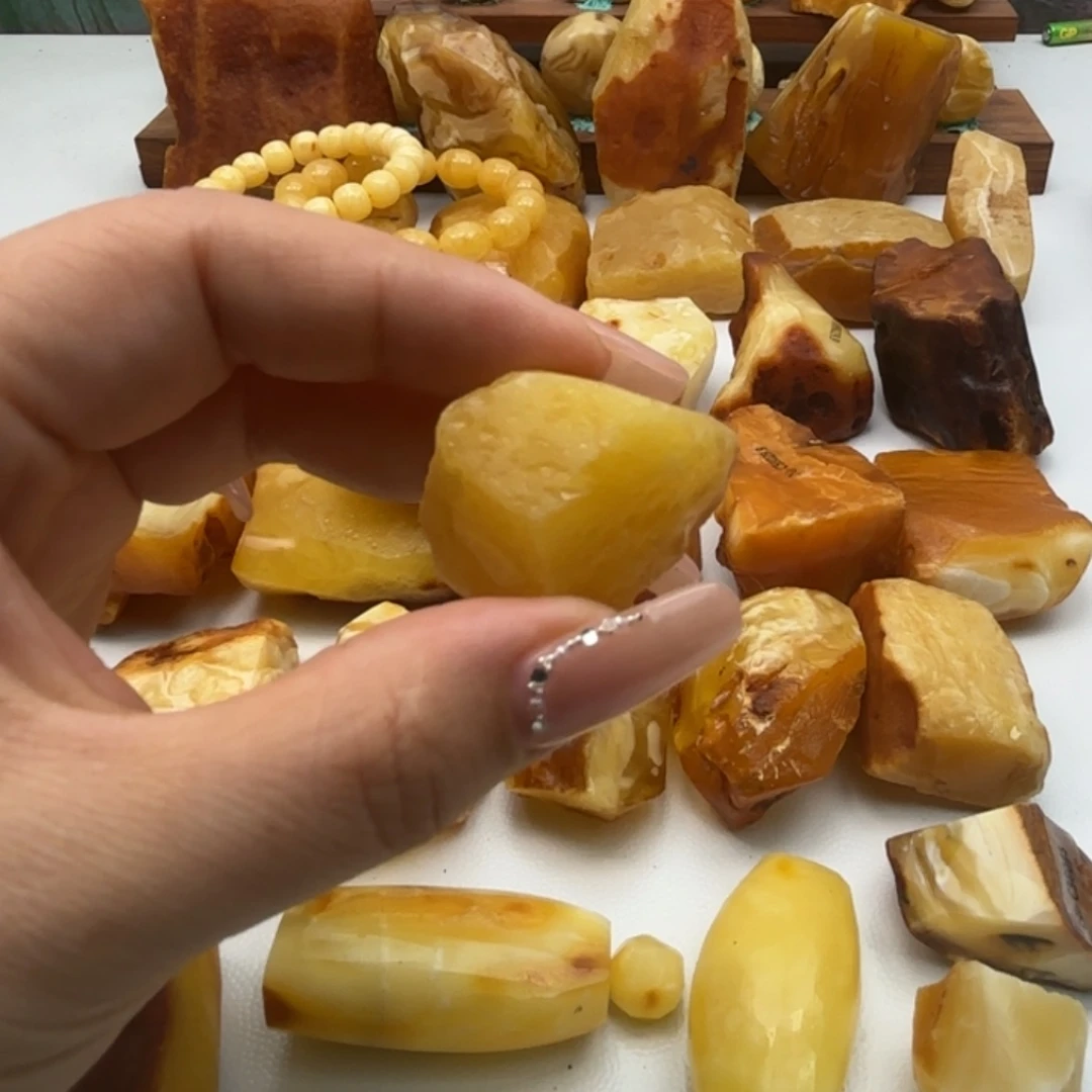 用***2定制琥珀未镶嵌琥珀