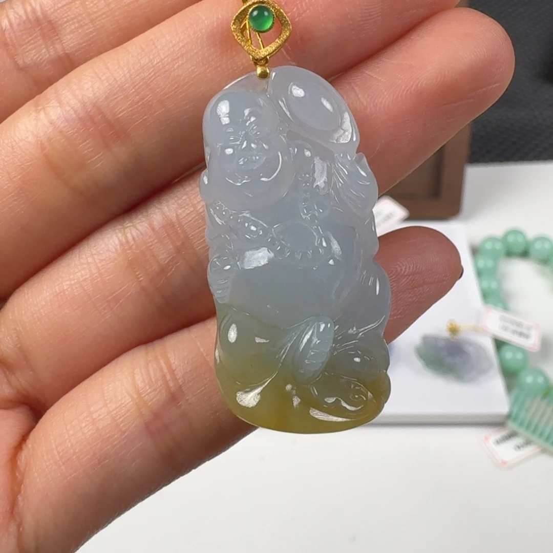 翡翠18K金镶嵌颈饰