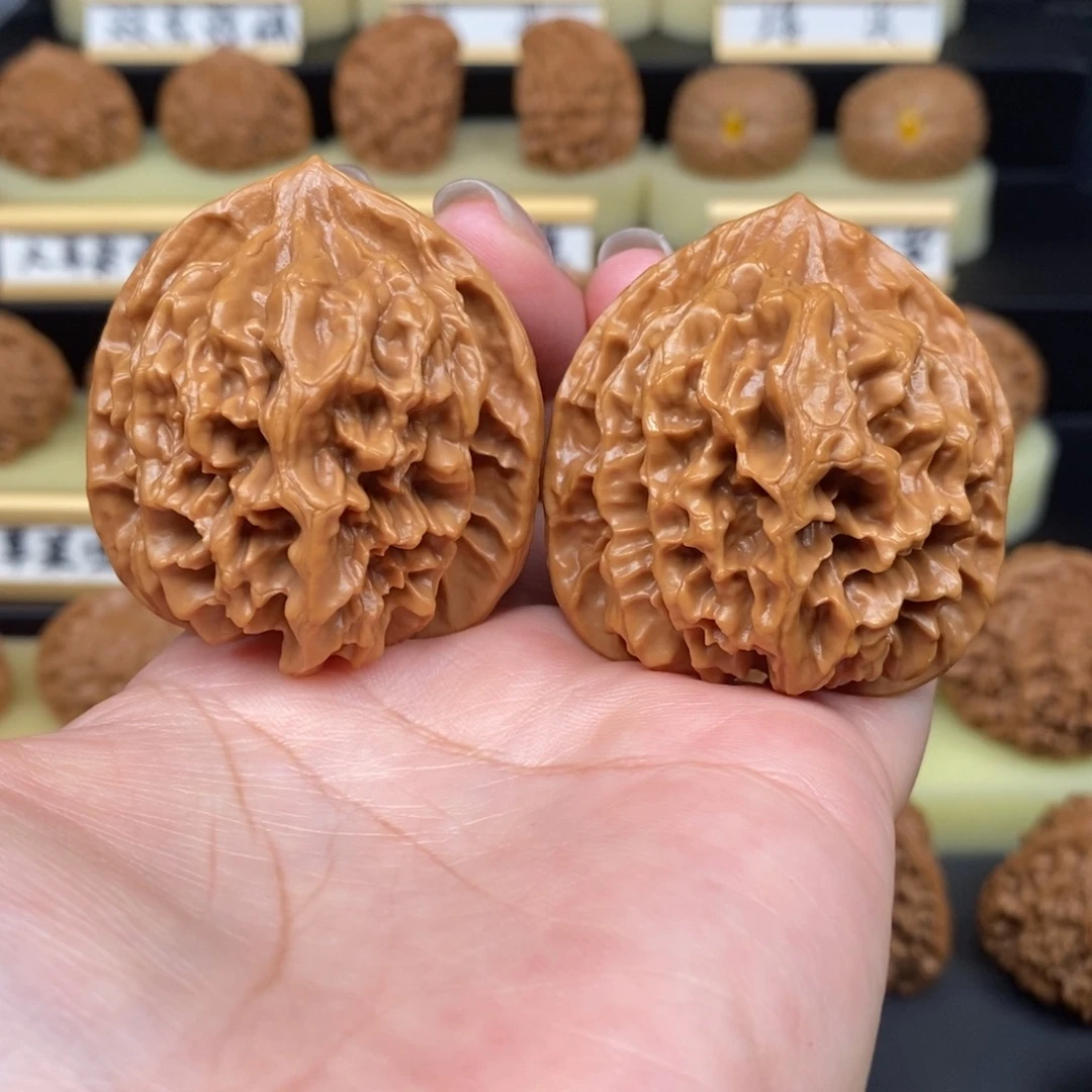 文玩核桃吊坠帝王45