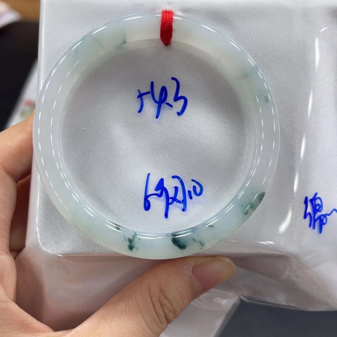 未镶嵌手镯翡翠翡翠