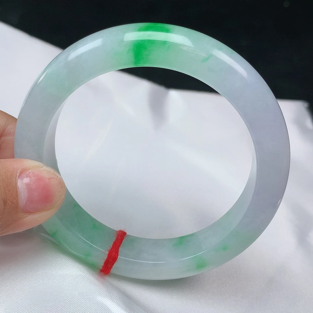 翡翠手镯未镶嵌L****常57圈强推