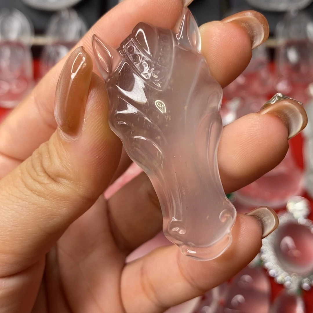 石英质玉未镶嵌吊坠