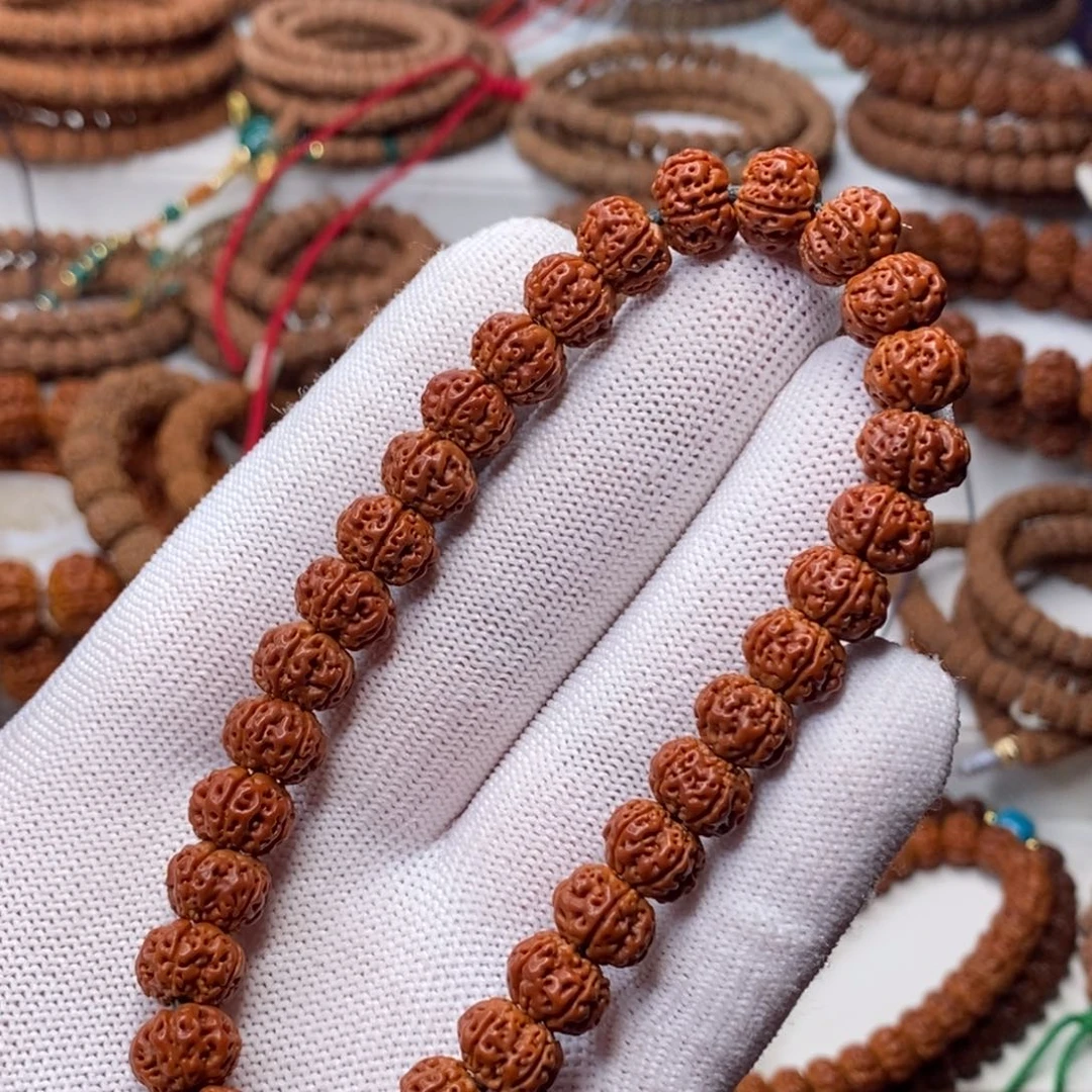 金刚菩提手串五瓣老树凹底梅花，尺寸10.8