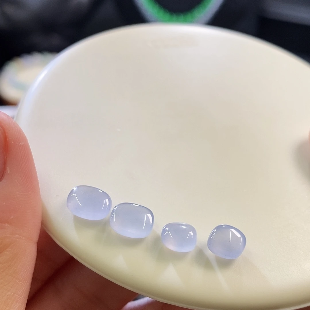 翡翠挂件未镶嵌特价一组随行