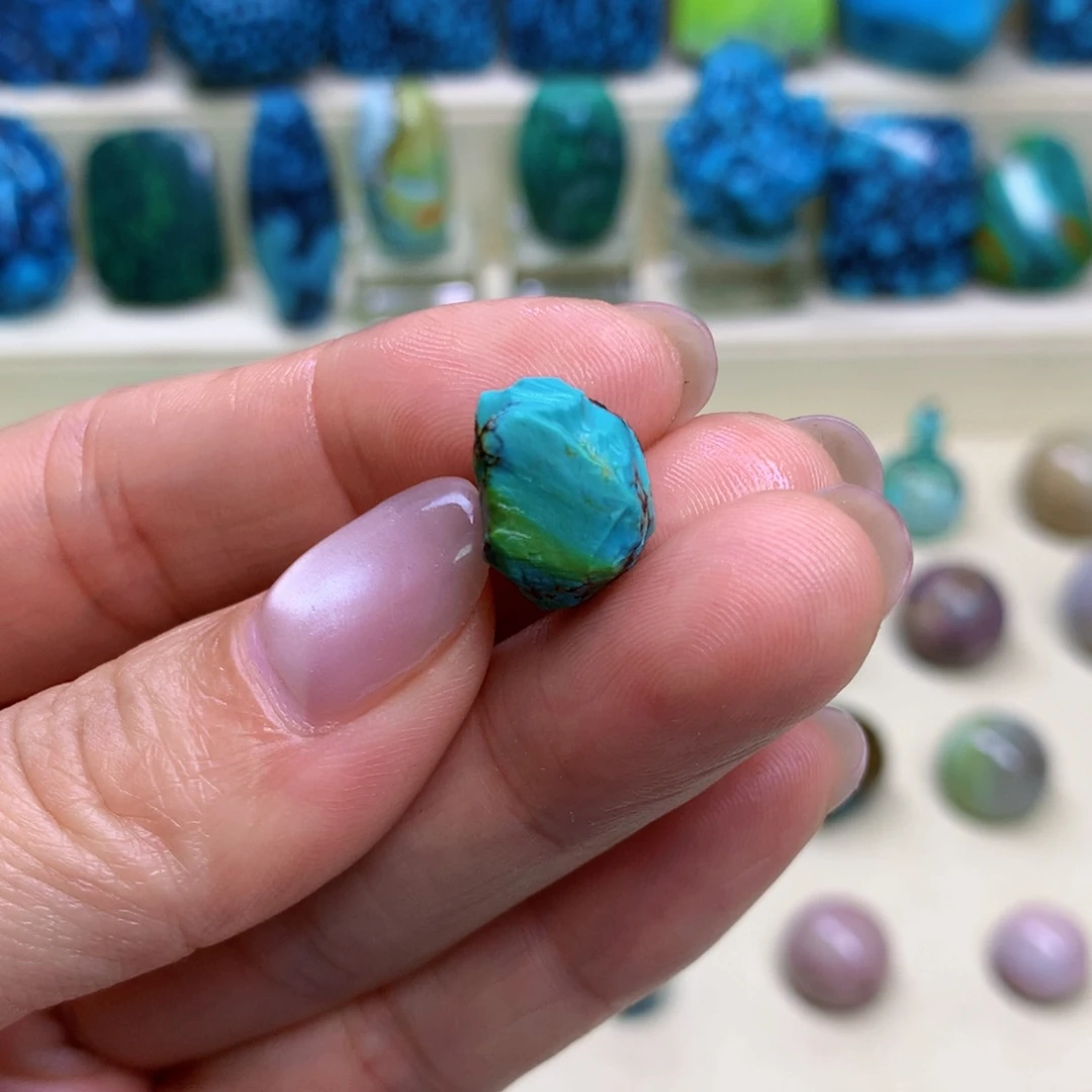 绿松石未镶嵌三彩随行