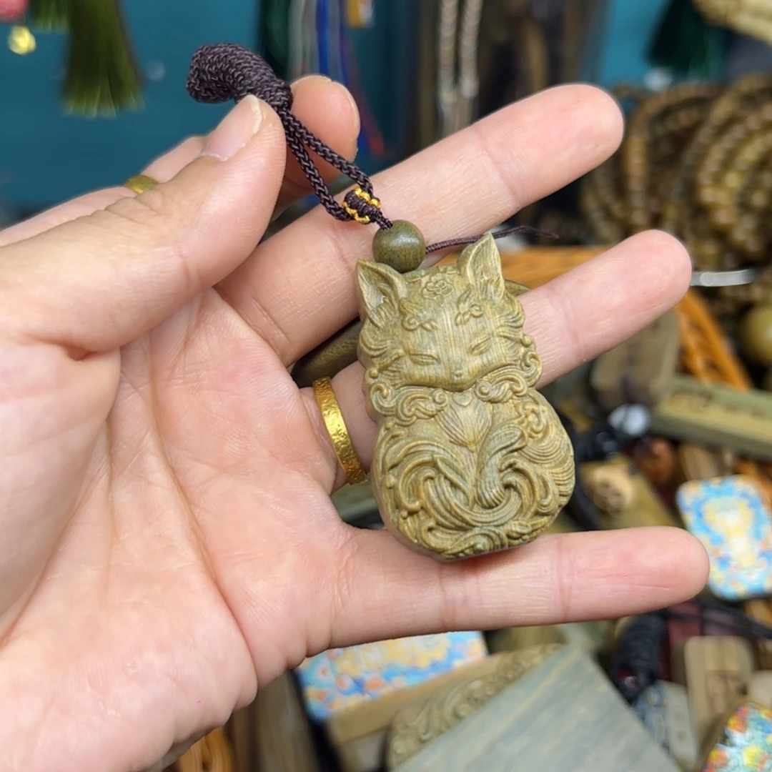 维腊木（绿檀）无事牌