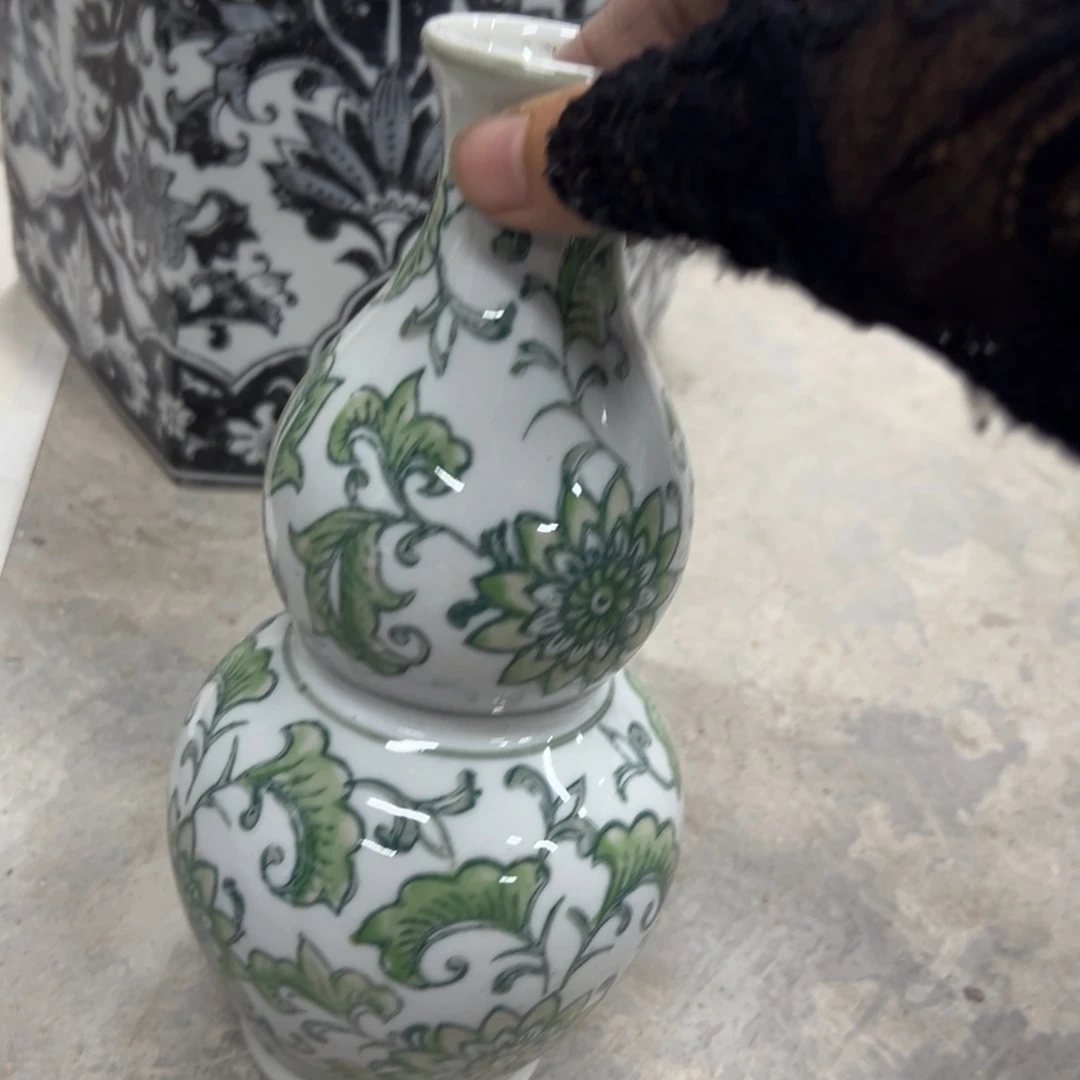 微瑕青花瓷工艺难得高度问客服