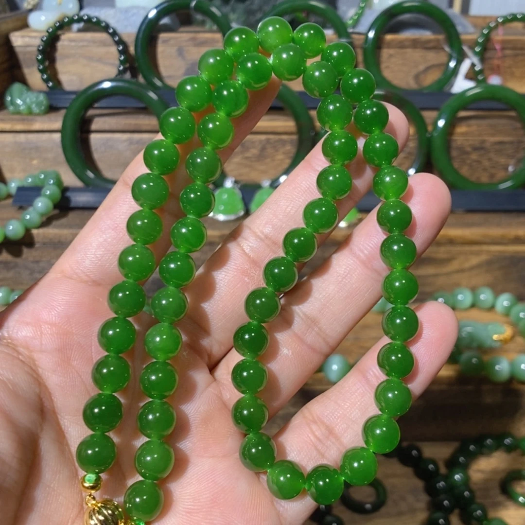 【闪购商品】吊坠(不含链)未镶嵌和田玉巴料辣绿项链 8