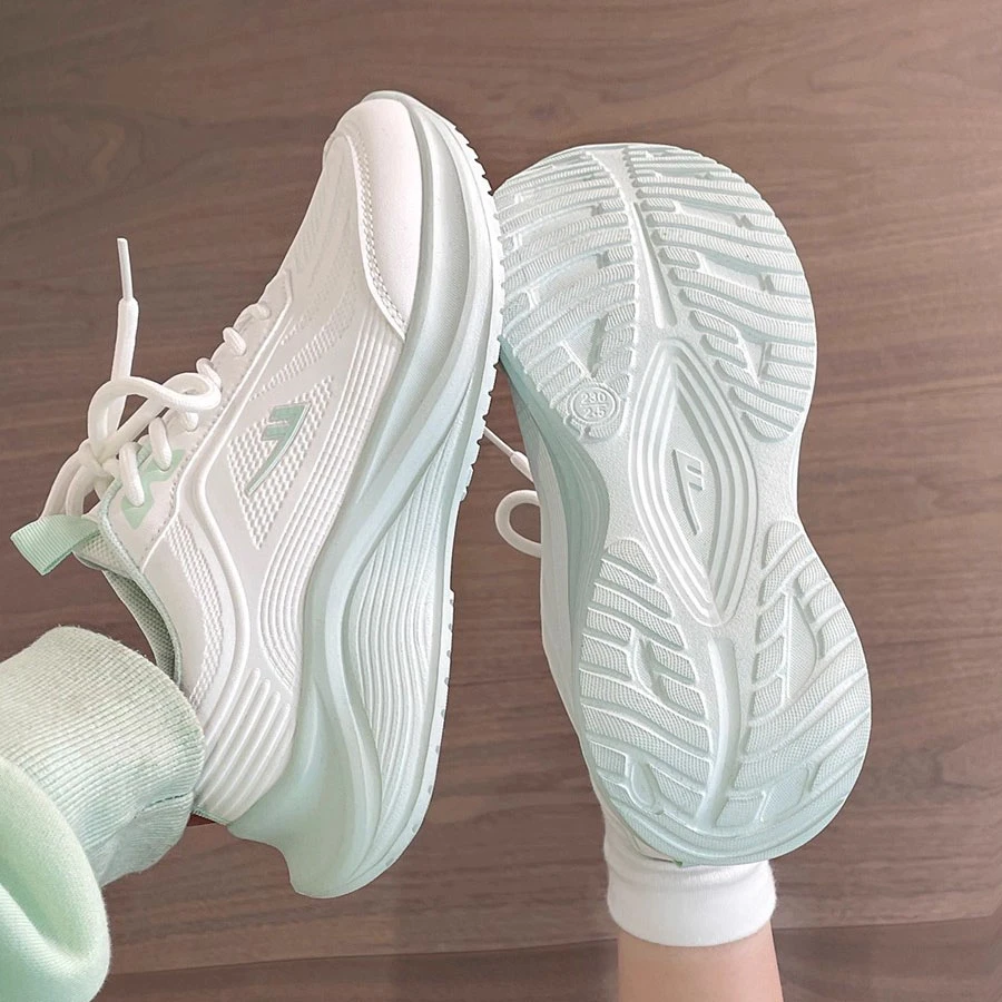 回力高颜值跑鞋女2025新款软底轻便减震弹力透气超轻皮面运动鞋子