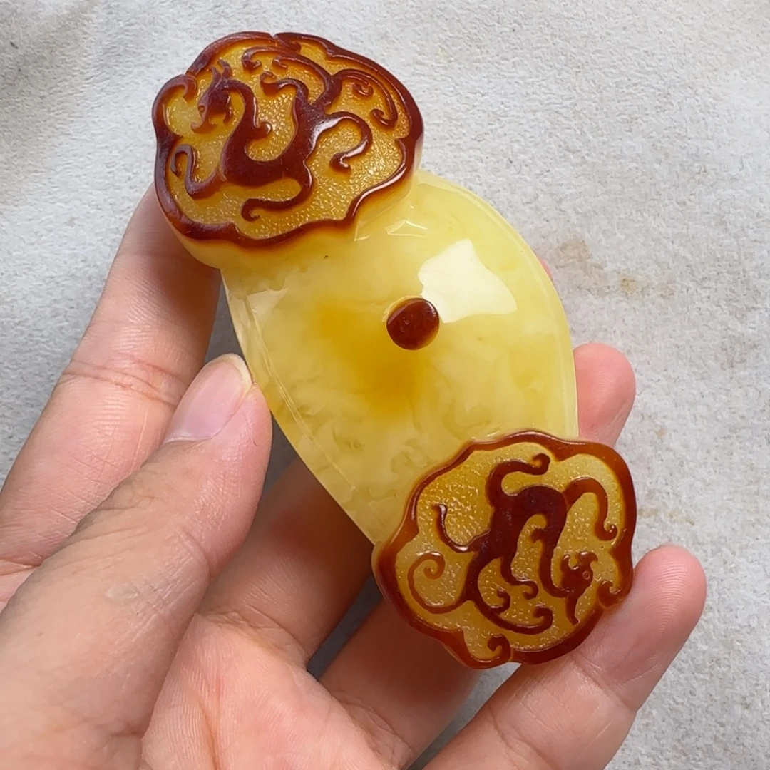 蜜蜡未镶嵌珠宝奇石