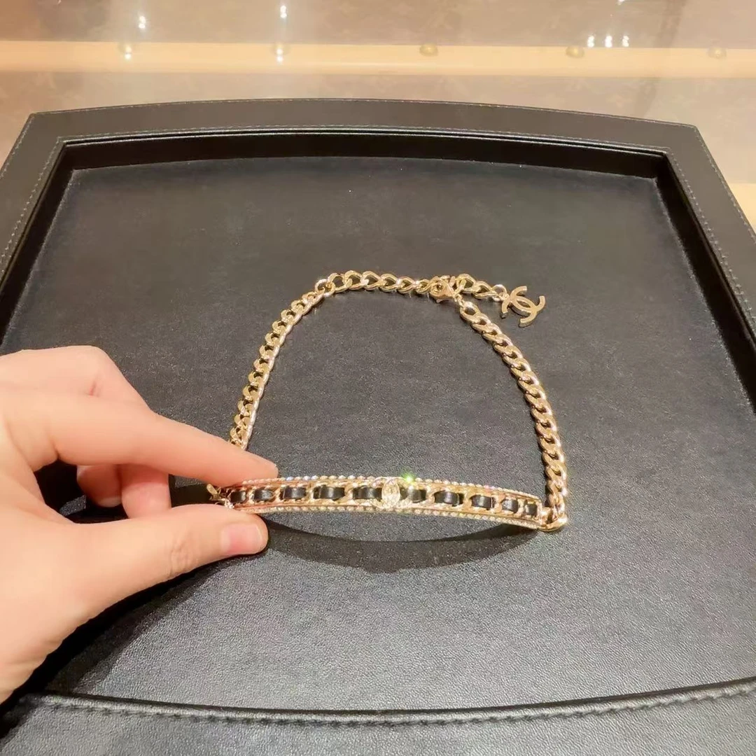 99新 Chanel/香奈儿 23P 金色闪钻双C皮穿链choker项链