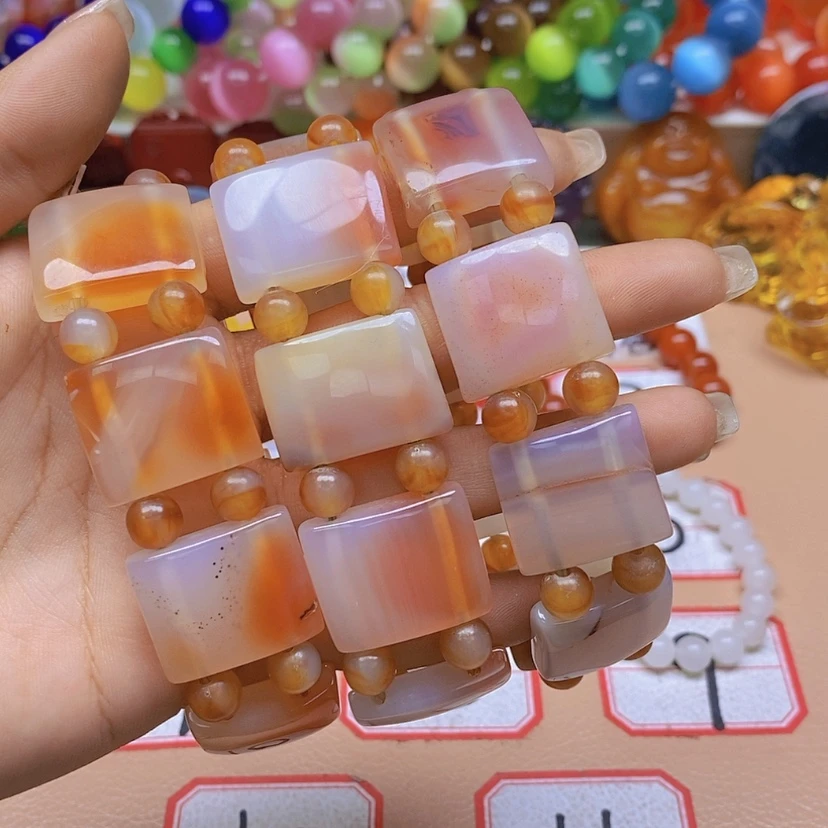 【闪购商品】玛瑙/玉髓颈饰未镶嵌太****阳