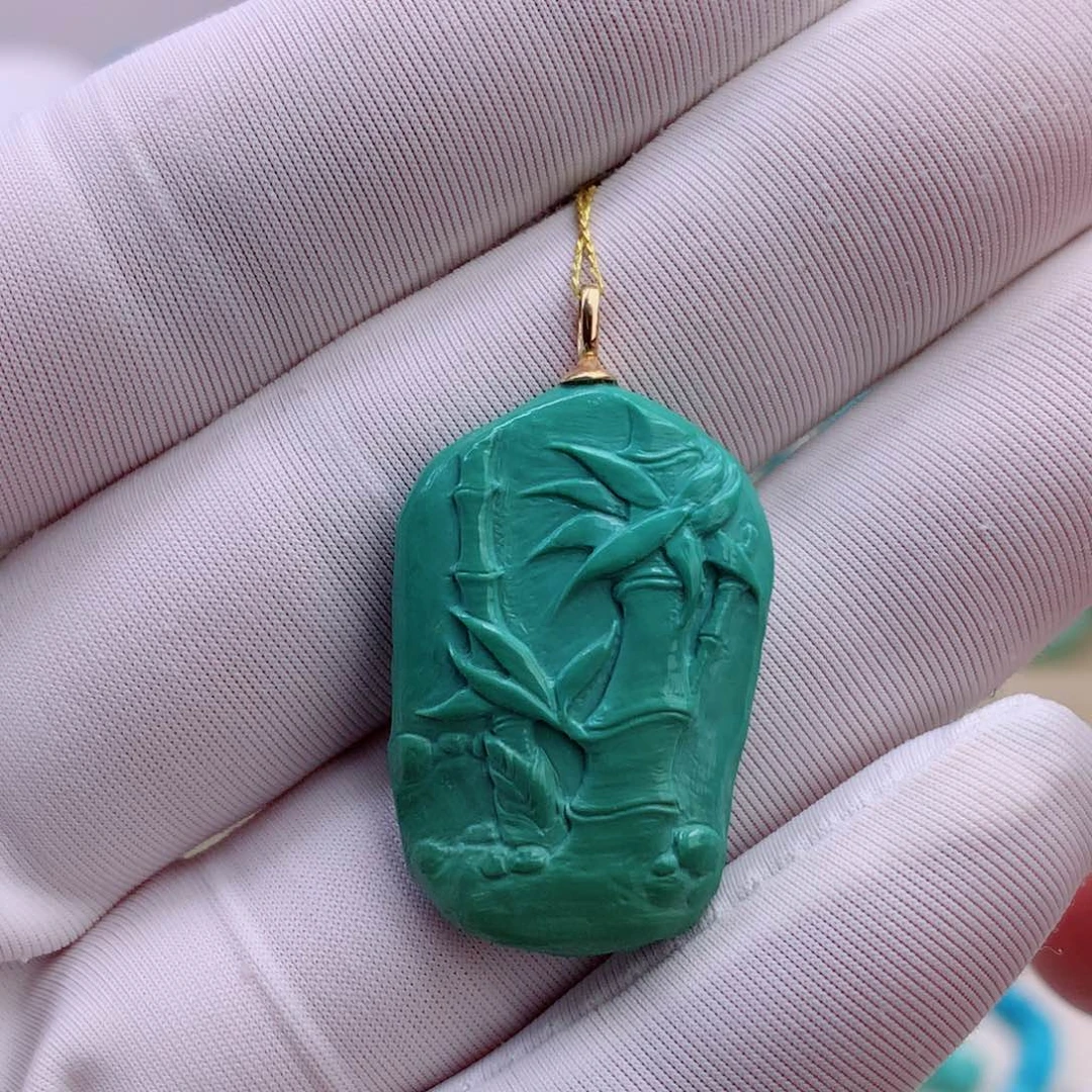 绿松石未镶嵌挂件