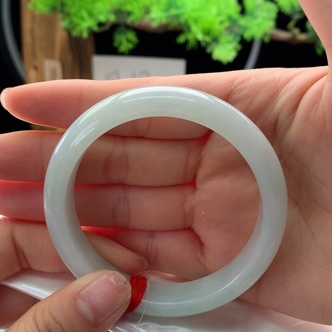 翡翠手镯未镶嵌56正圈