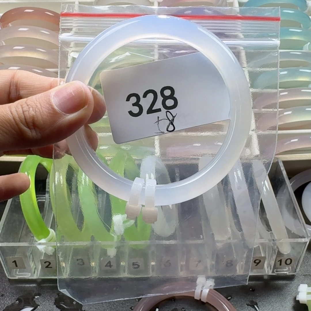 아***야玛瑙/玉髓手镯未镶嵌