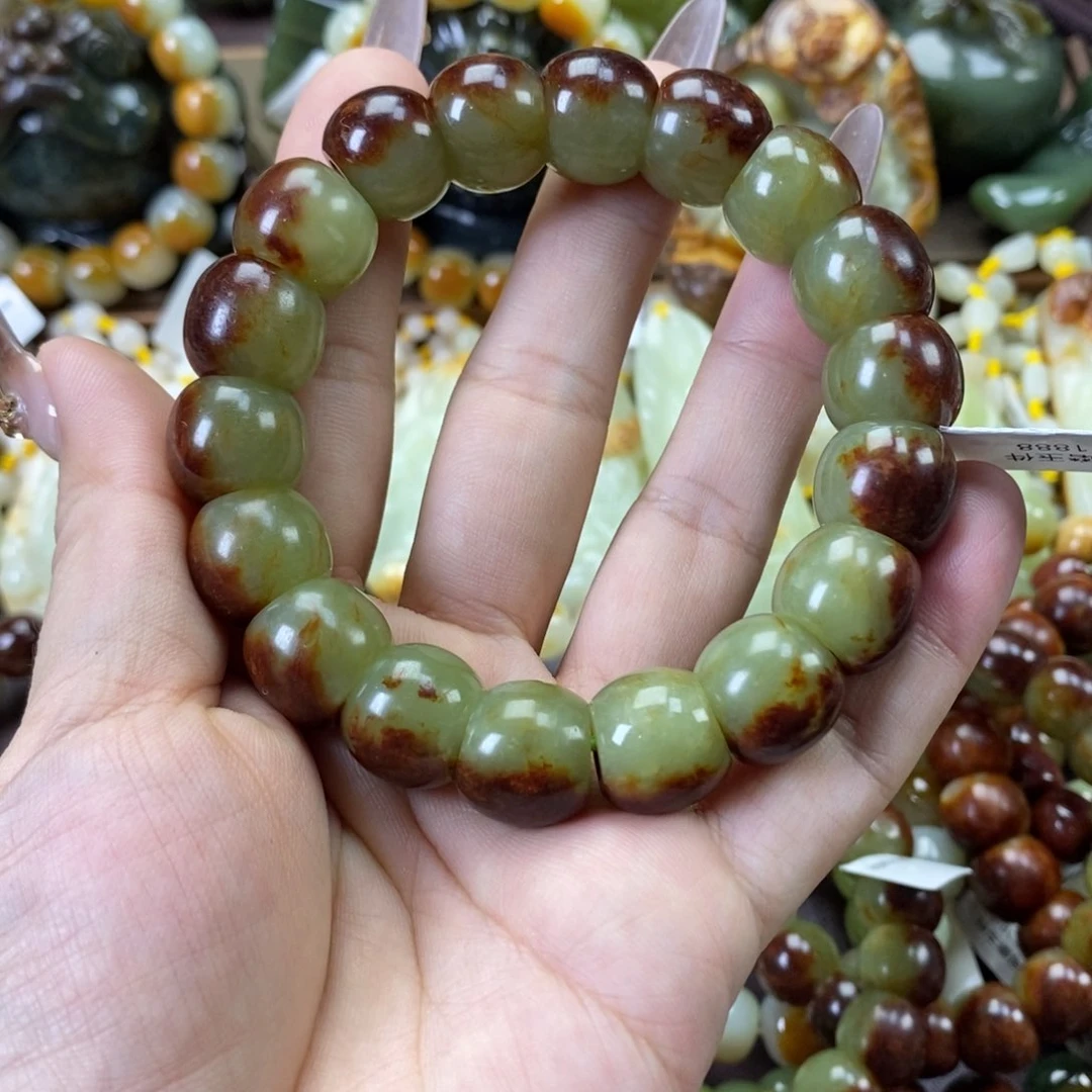 未镶嵌手串透闪石质玉布**匠