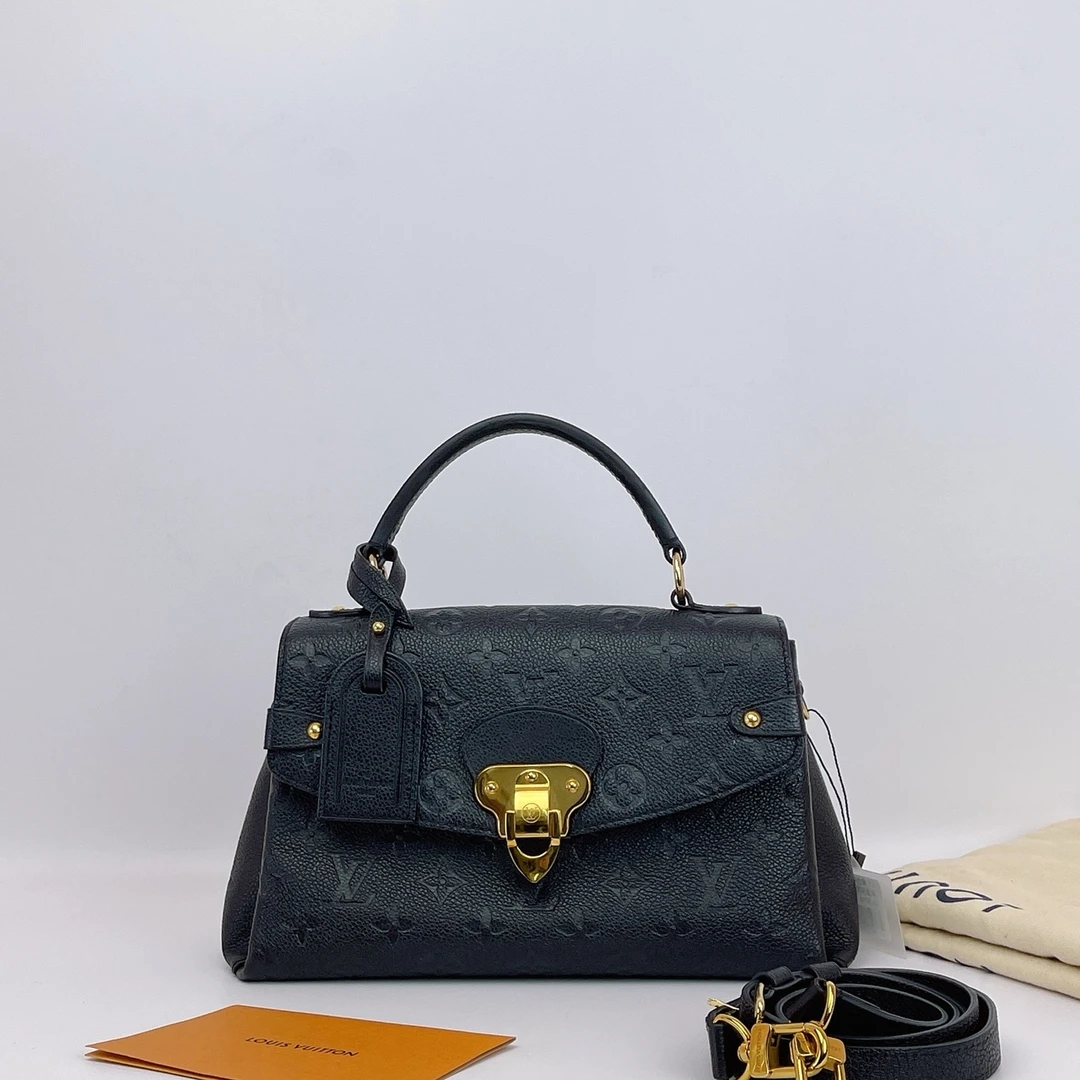 95新 LouisVuitton/路易威登 LV 黑色牛皮压纹斜挎包底长24 B718