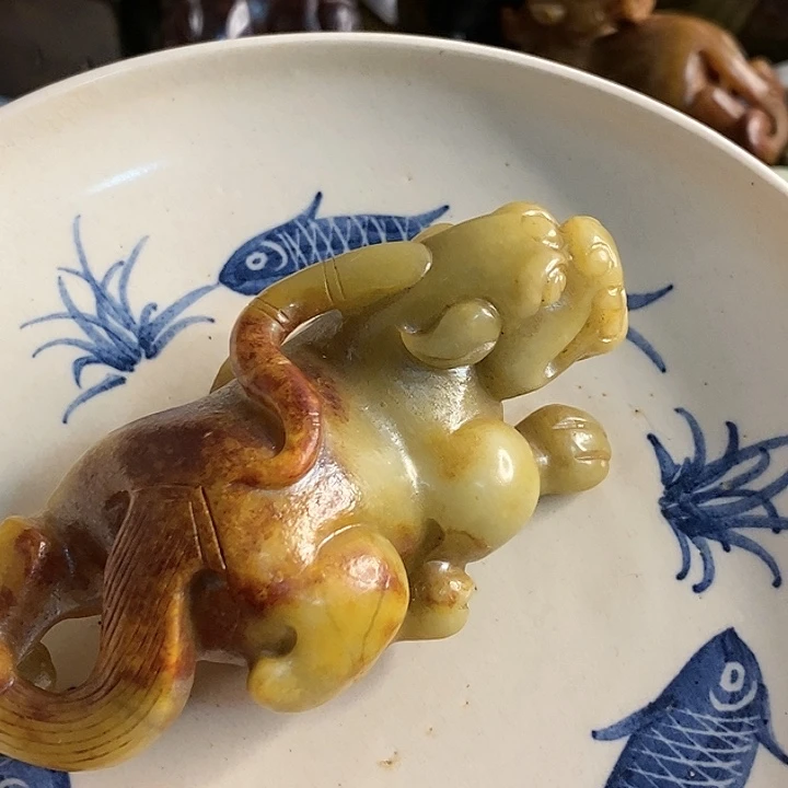 摆件赏**茗新号开播瓷器一个