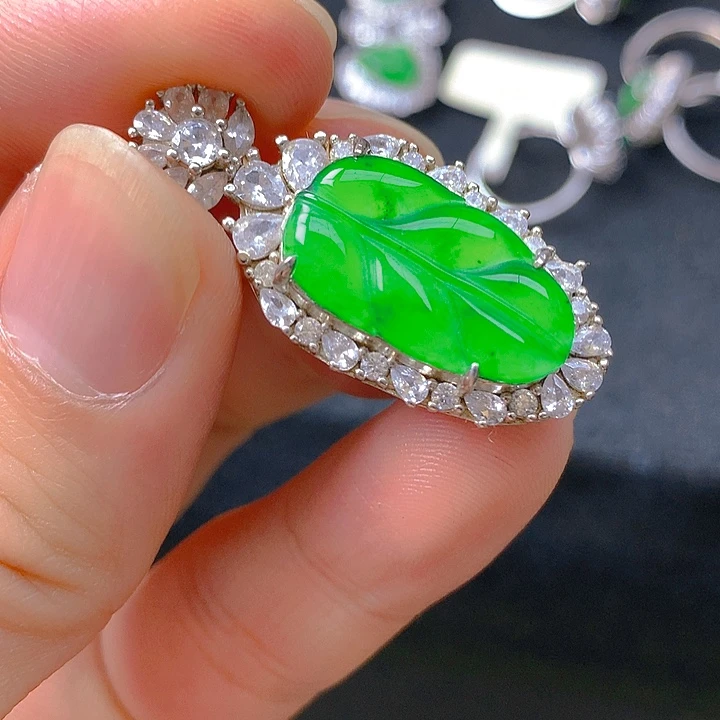 翡翠银S925镶嵌颈饰