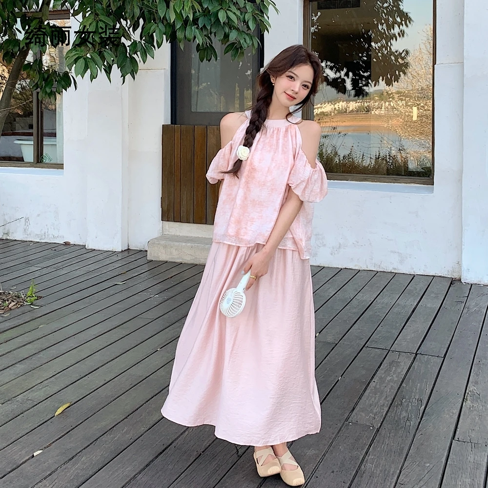 绮丽2025爆款法式小心机露肩上衣半身裙套装显瘦夏季碎花气质收腰